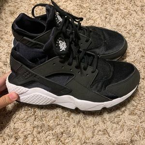 Women’s Nike Huarache